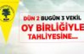 BDP'li 3 vekil daha tahliye edildi