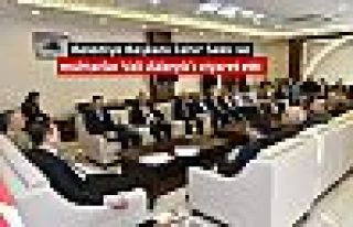 Belediye Başkanı Saklı ve muhtarlar Vali Akbıyık'ı...