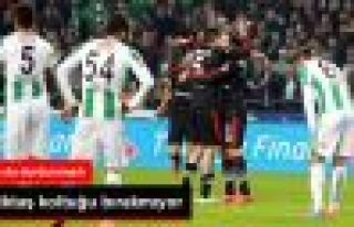 Beşiktaş, Torku Konyaspor'u 2-1 Yendi