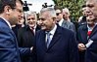 Binali Yıldırım, Ekrem İmamoğlu'nu tebrik etti