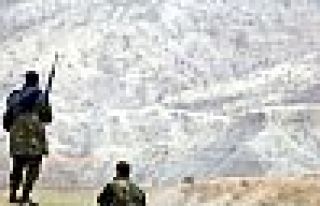 Bingöl'de patlama: 2 korucu yaralandı