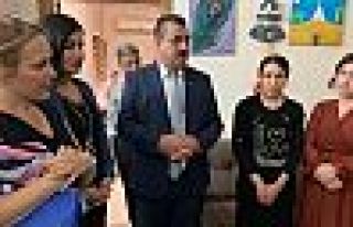 BM yetkilileri, IŞİD'den kurtarılan Ezdiler ile...