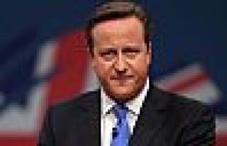 Britanya Başbakanı Cameron görevi bırakacağını...