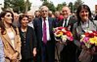 Buldan: 'Ülkenin toplumsal barışa ve demokrasiye...