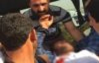 Canlı kalkan eylemcilerine saldırıya valilikten...