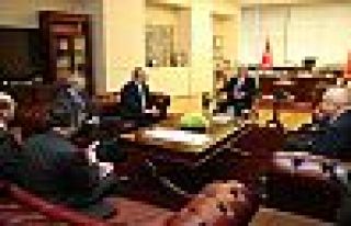 Çavuşoğlu'ndan Kılıçdaroğlu'na Libya brifingi