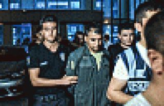 Cemaat soruşturmasını yürütenlere tazminat davası...