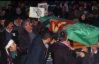 Cenazeyê Umît Yalçin hat veşartin