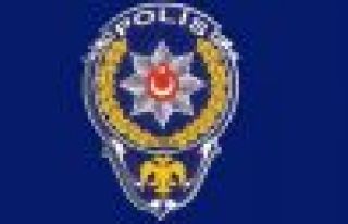 Çeşitli illerde 76 polis memuru görevinden alındı