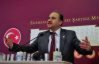 CHP: Davutoğlu görevi derhal iade etmeli