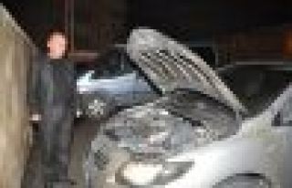 CHP'li başkanın aracı ateşe verildi