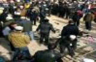 Çin'de camide izdiham: 14 ölü