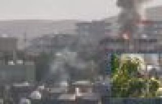 Cizre'de çatışma: 1 polis hayatını kaybetti,...