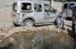 Cizre'de zırhlı araç geçişi sırasında patlama
