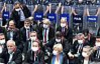 Çoklu baro teklifi Meclis'e sunuldu