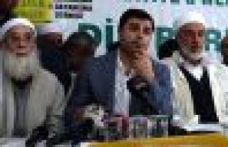 Demirtaş: AKP mazlumun dinini zenginin dini haline...