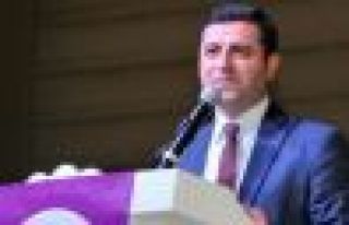 Demirtaş: 'Baraj kapaklarını da duvarlarını da...