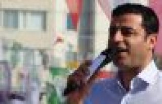 Demirtaş: Büyük usta sarayında huzursuz