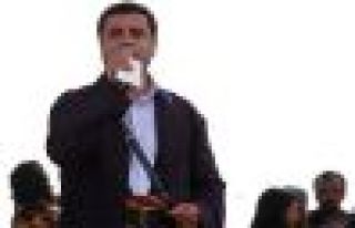 Demirtaş: Erdoğan seçim yasaklarını ihlal ediyor,...