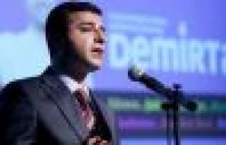 Demirtaş: 'Genelkurmay AKP'ye çalışmaktan vazgeçse...