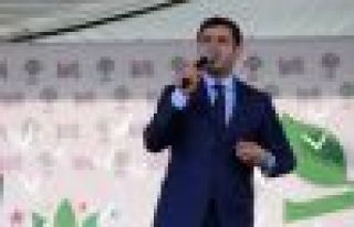 Demirtaş: HDP iktidarında TOMA'larla çiçekleri...
