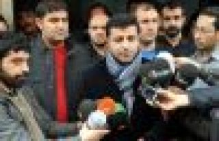 Demirtaş: Hırsızlığa da paralel devlete de karşıyız