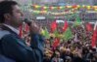 Demirtaş: 'Sana minnetimiz yok bu sorunları biz...