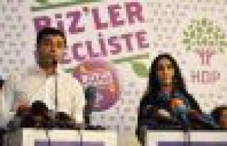 Demirtaş ve Yüksekdağ'dan Çetin Altan için başsağlığı...