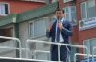 Demirtaş'tan Davutoğlu'na: Taksim'deki barikatları...