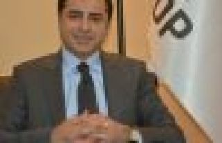 Demîrtaş: Ji hev qelişîna AKP'ê ji bo Tirkiyeyê...
