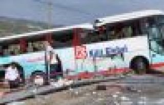 Denizli'de tur otobüsü devrildi, 4 ölü, 38 yaralı