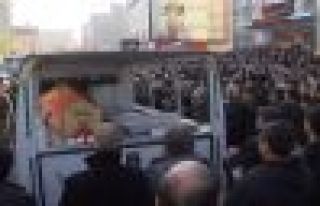 Devrimciler 'Nasuh abi'lerini son yolculuğuna uğurluyor