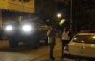 Diyarbakır'da saldırı: 1'i polis 2 kişi hayatını...