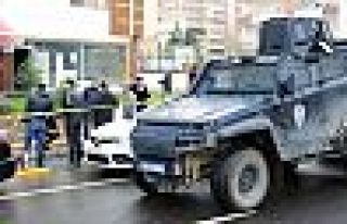 Diyarbakır'da iki grup arasında silahlı kavga:...