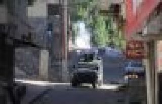 Diyarbakır'da İki, Mardin’de Bir Sivil Öldürüldü