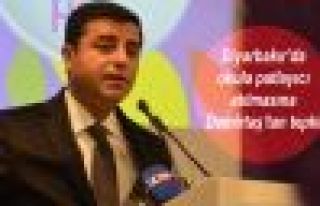 Diyarbakır'da okula patlayıcı atılmasına Demirtaş'tan...