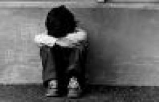 Diyarbakır'da polis çocukları fişledi, MEB internet...