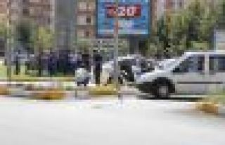 Diyarbakır'da saldırı: 1 polis hayatını kaybetti