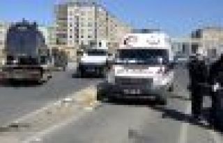 Diyarbakır’da zırhlı araç devrildi: 3 polis...