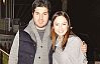 Ebru Gündeş Erdoğan'a haber göndermiş