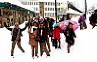 Eğitime kar engeli! İşte okulların tatil edildiği...