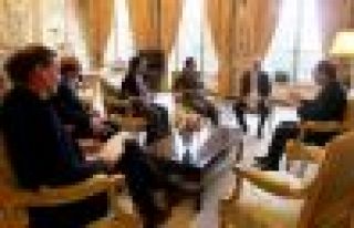 Fransa Rojava heyetiyle görüşmenin fotoğraflarını...