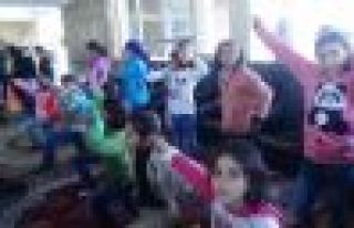 'Em ê li gorî serkeftina Kobanê Newrozê pîroz...