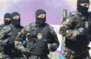 Emniyet dört bin özel harekat polisi alacak