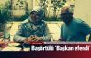 Erciş'in başörtülü “Başkan efendi“si...