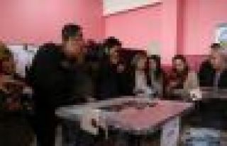 Eş başkan adayları oy kullandı