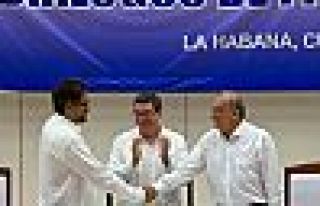 FARC ile Kolombiya hükümeti arasında barış anlaşması...