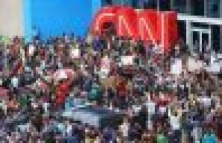 Ferguson için CNN önünde eylem