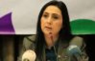 Figen Yüksekdağ: Hendekleri bizler de onaylamıyoruz...