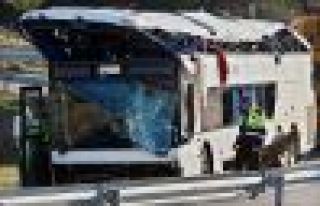 Fransa'da trafik kazası: 42 ölü